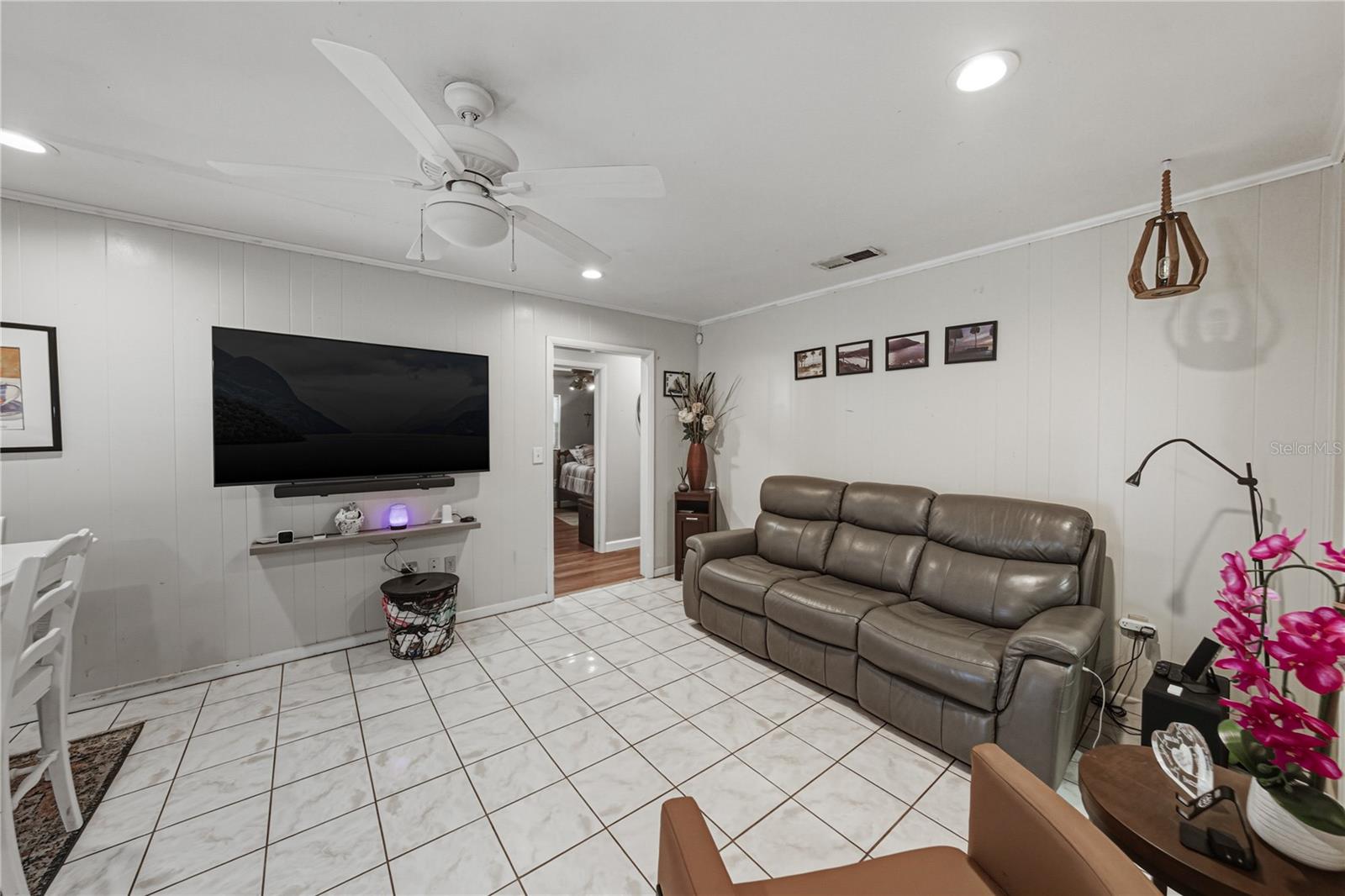 Image 24 of 61 For 405 Lake Ned Road