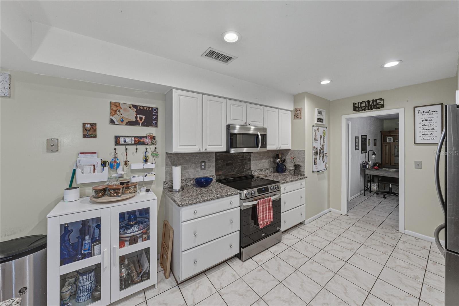 Image 28 of 61 For 405 Lake Ned Road