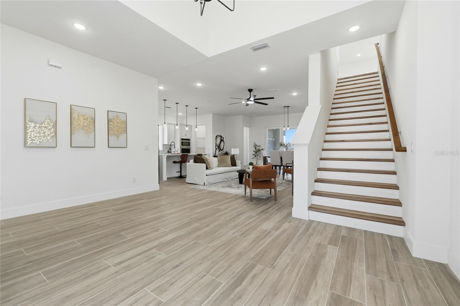 Image 37 of 92 For 336 Caladium Avenue