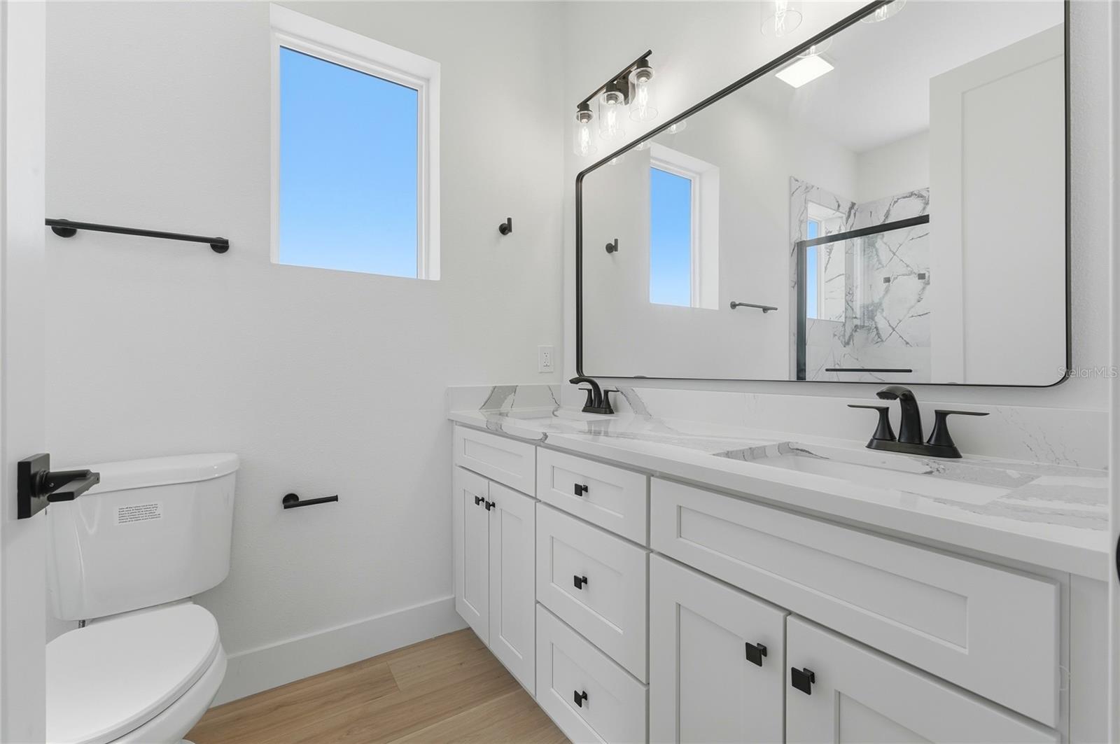 Image 42 of 92 For 336 Caladium Avenue