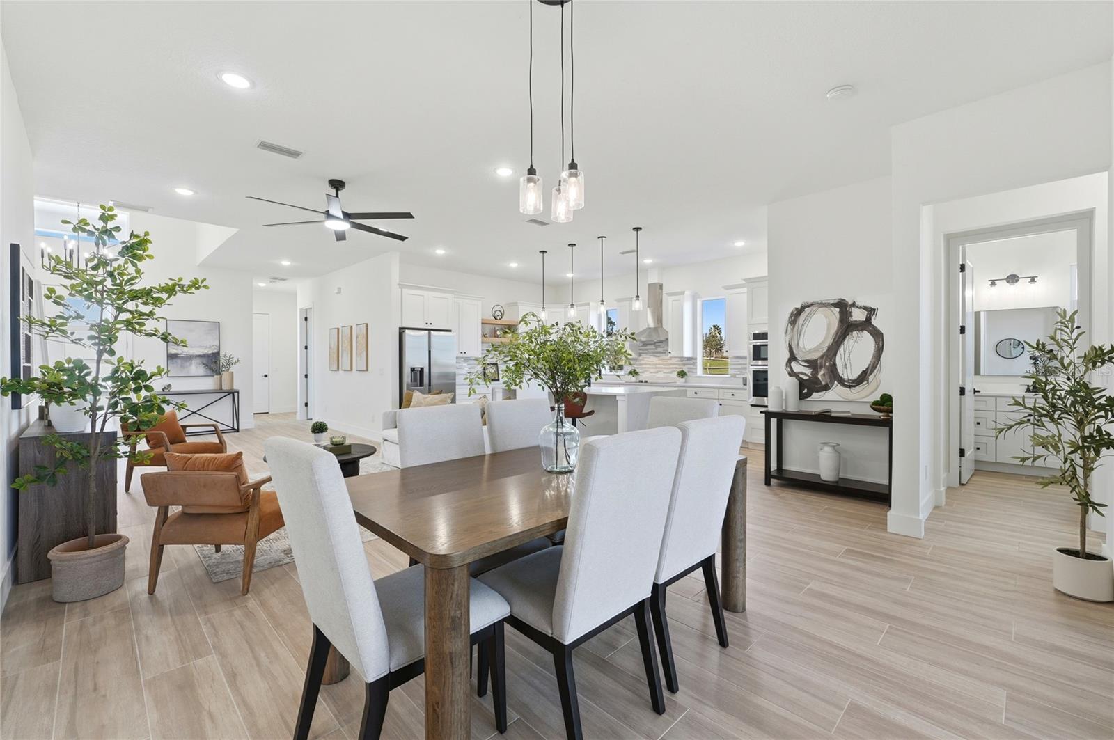 Image 5 of 92 For 336 Caladium Avenue