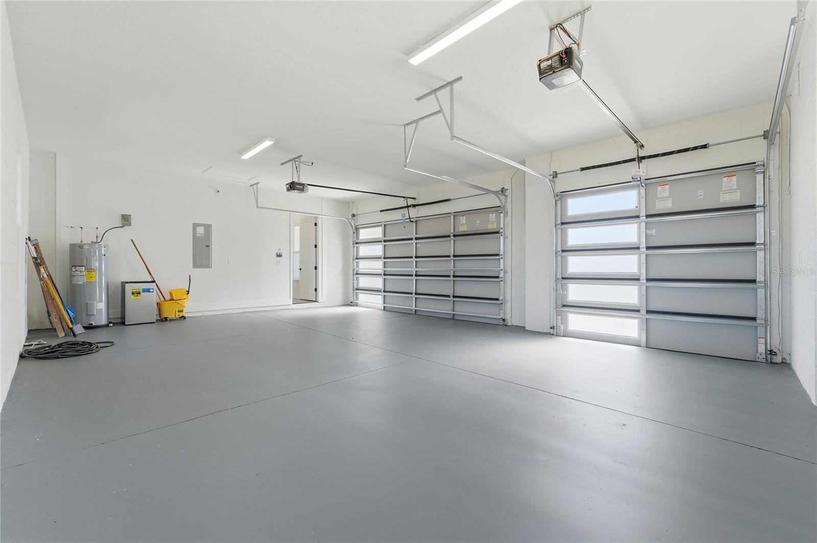 Image 54 of 92 For 336 Caladium Avenue