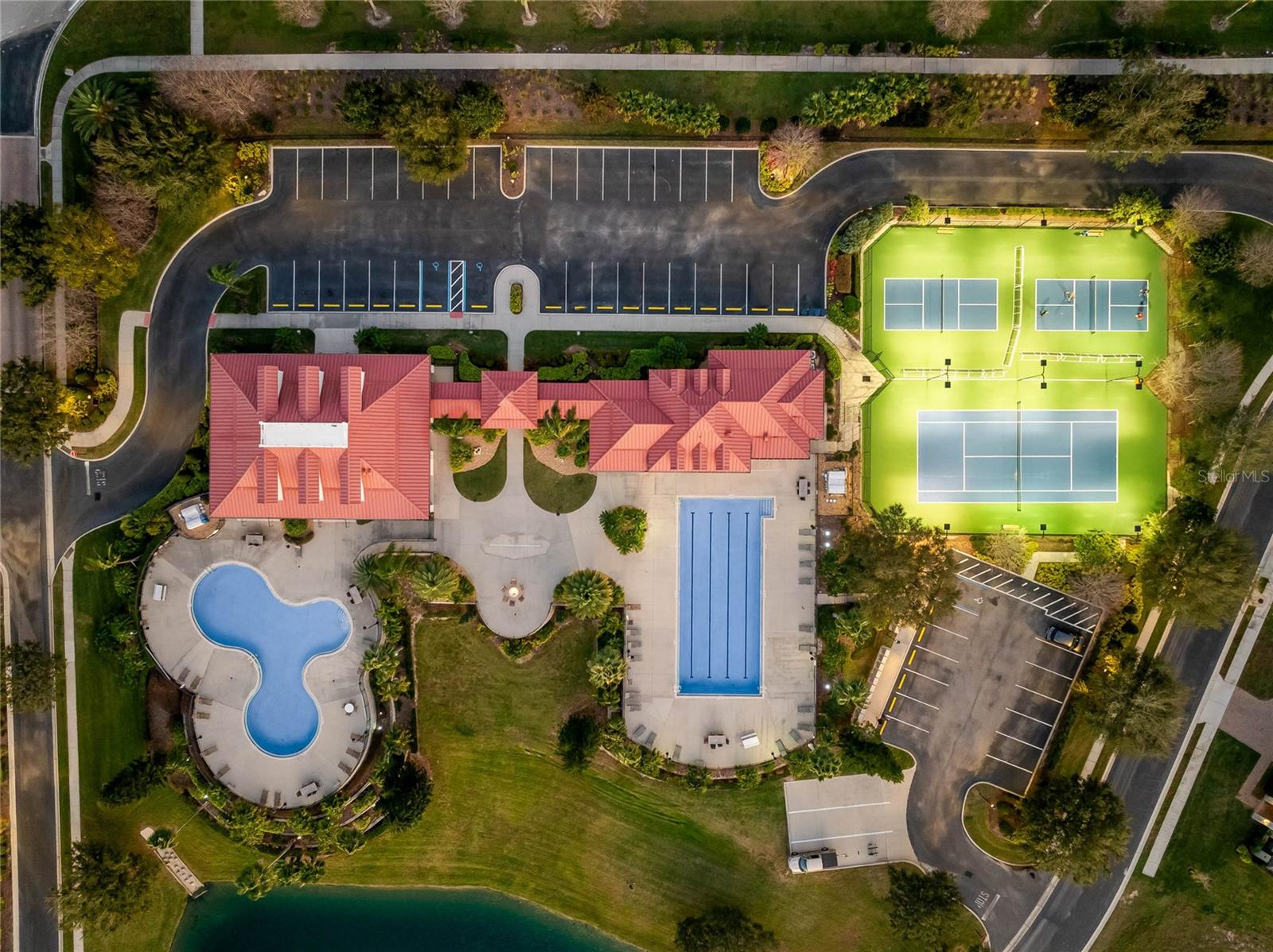 Image 64 of 92 For 336 Caladium Avenue