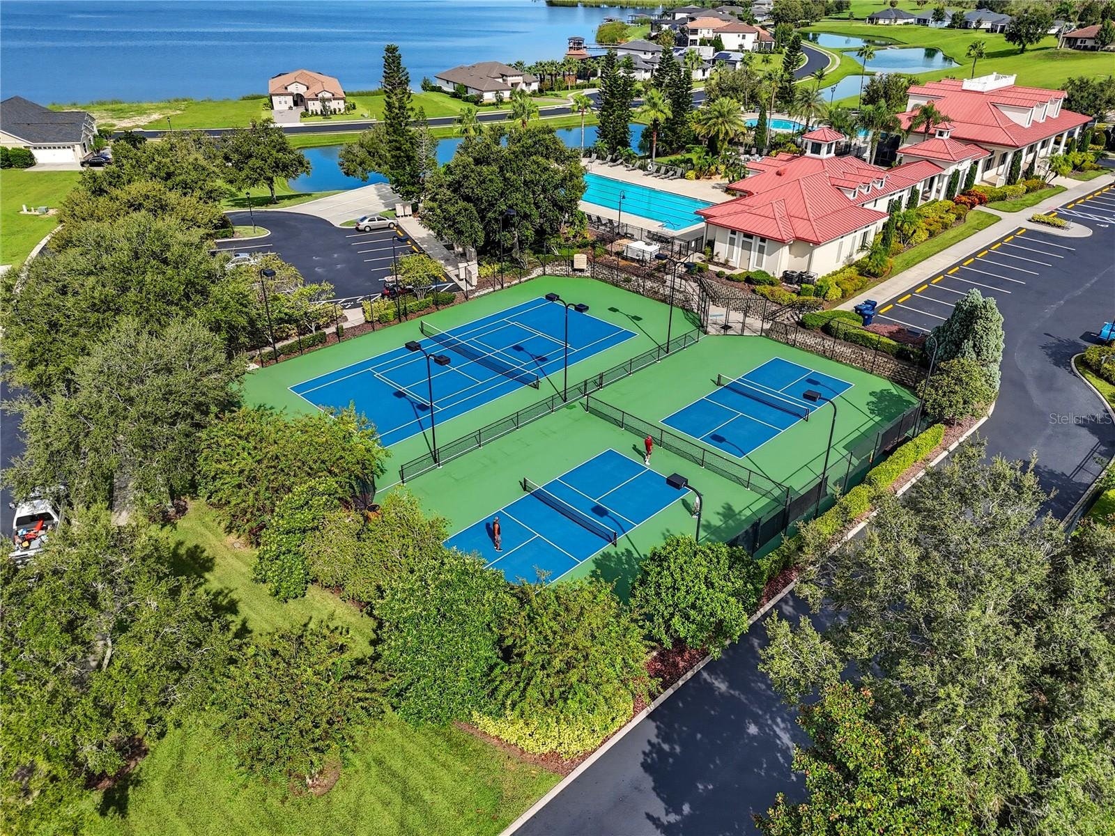 Image 71 of 92 For 336 Caladium Avenue