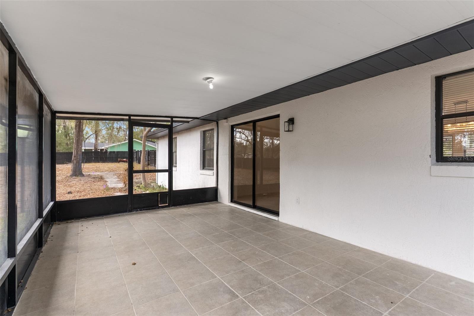 Image 31 of 47 For 6096 6080 Tremont Street