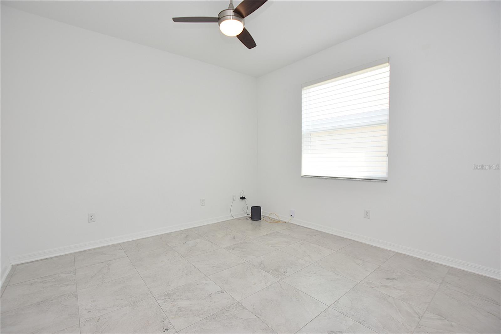 Image 27 of 76 For 3953 Aquilla Drive