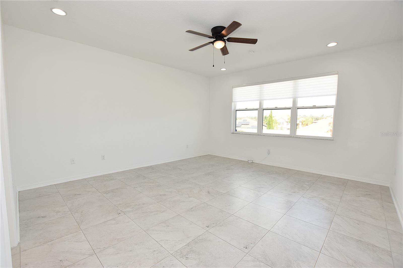 Image 30 of 76 For 3953 Aquilla Drive