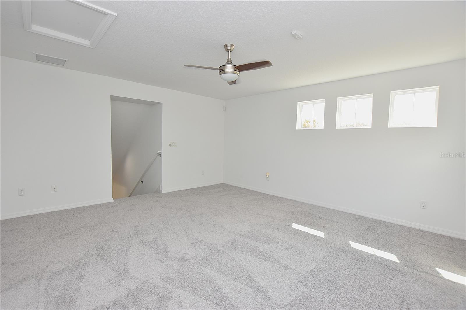 Image 43 of 76 For 3953 Aquilla Drive