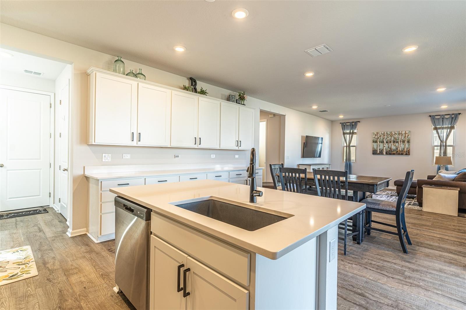 Image 5 of 40 For 1123 Sugarwood Street