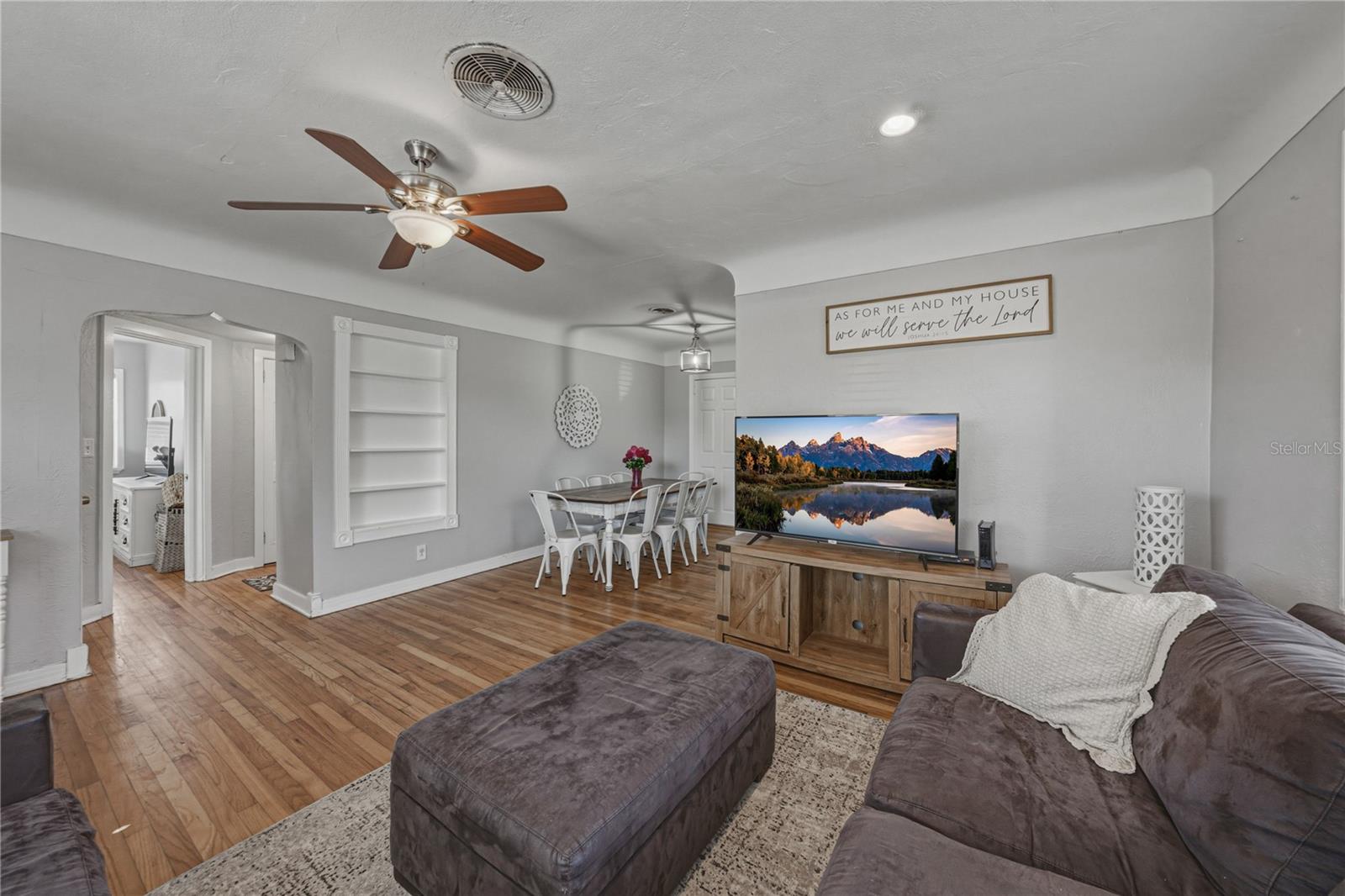 Image 5 of 31 For 2813 59th Avenue N