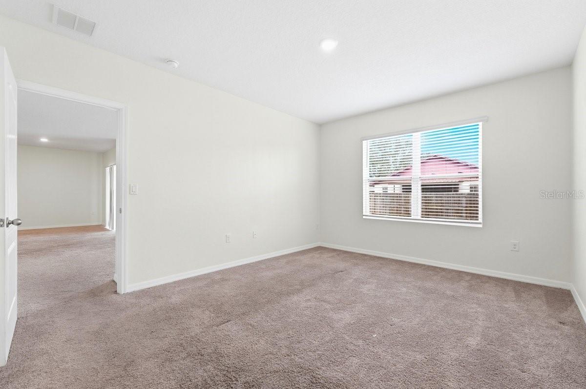 Image 11 of 29 For 920 Summer Glen Drive