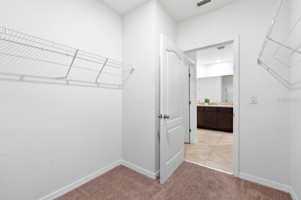 Image 14 of 29 For 920 Summer Glen Drive