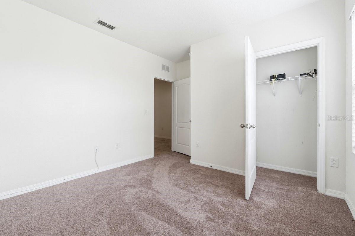 Image 20 of 29 For 920 Summer Glen Drive