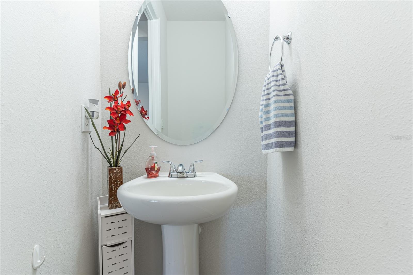 Image 12 of 39 For 1123 Sugarwood Street