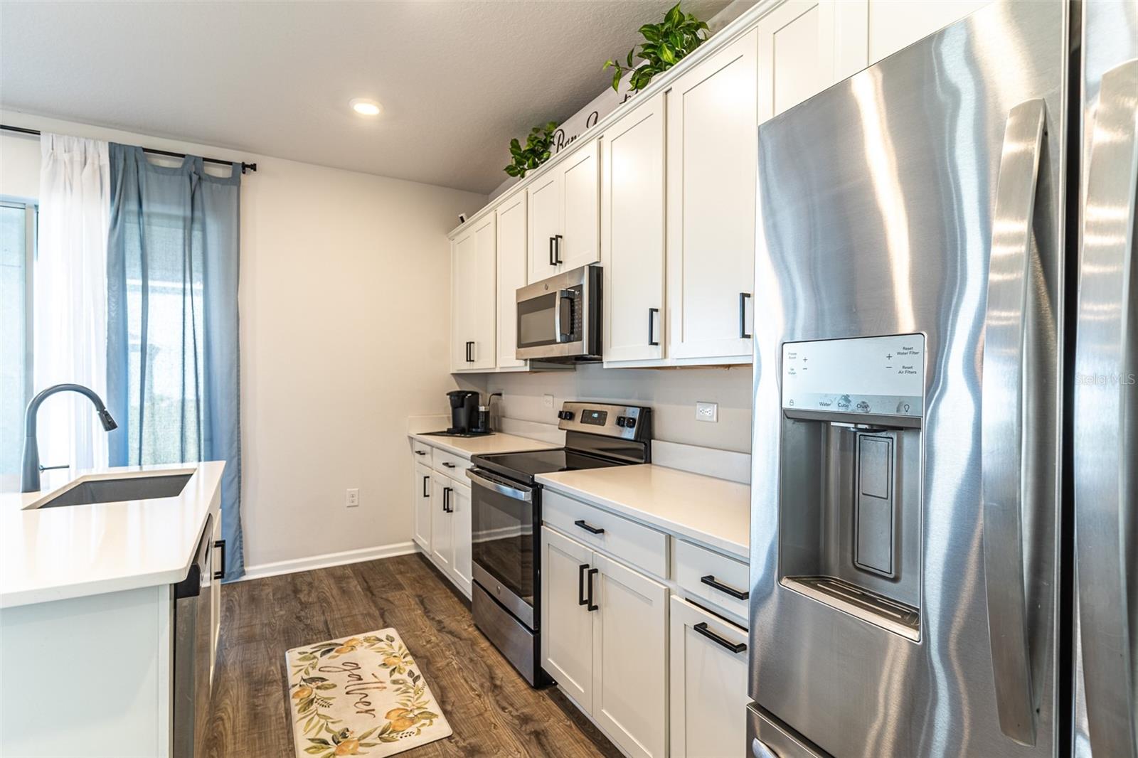 Image 4 of 39 For 1123 Sugarwood Street