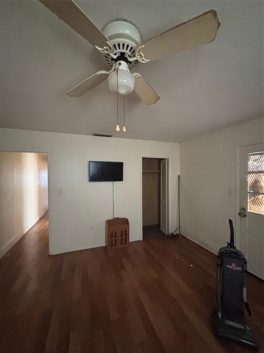 Image 13 of 24 For 216 Belmar Street