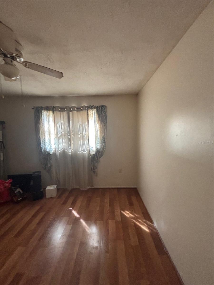 Image 14 of 24 For 216 Belmar Street