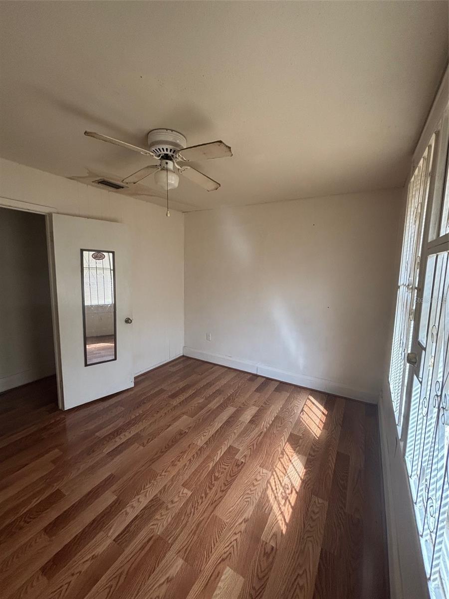 Image 16 of 24 For 216 Belmar Street