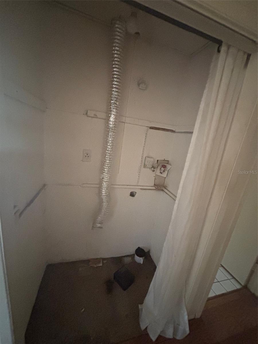 Image 18 of 24 For 216 Belmar Street