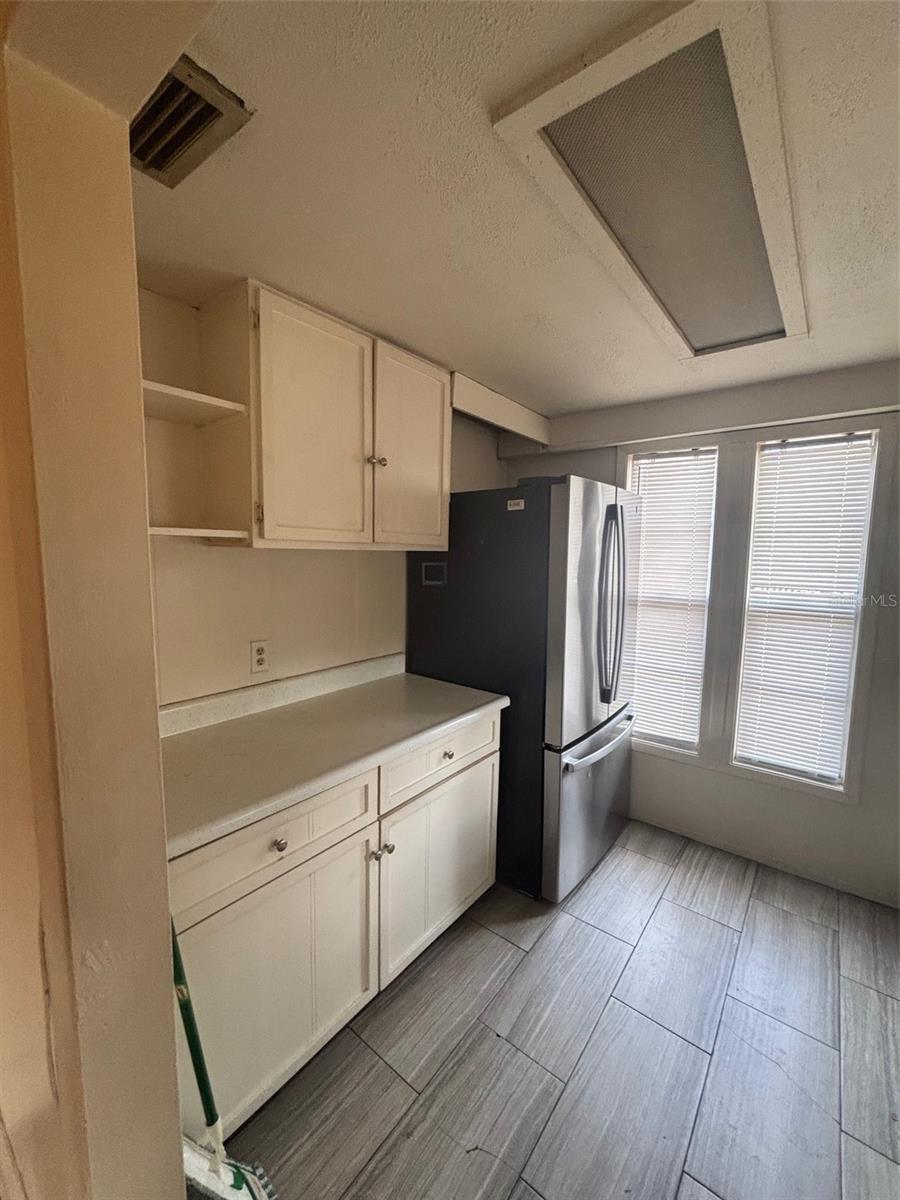 Image 6 of 24 For 216 Belmar Street