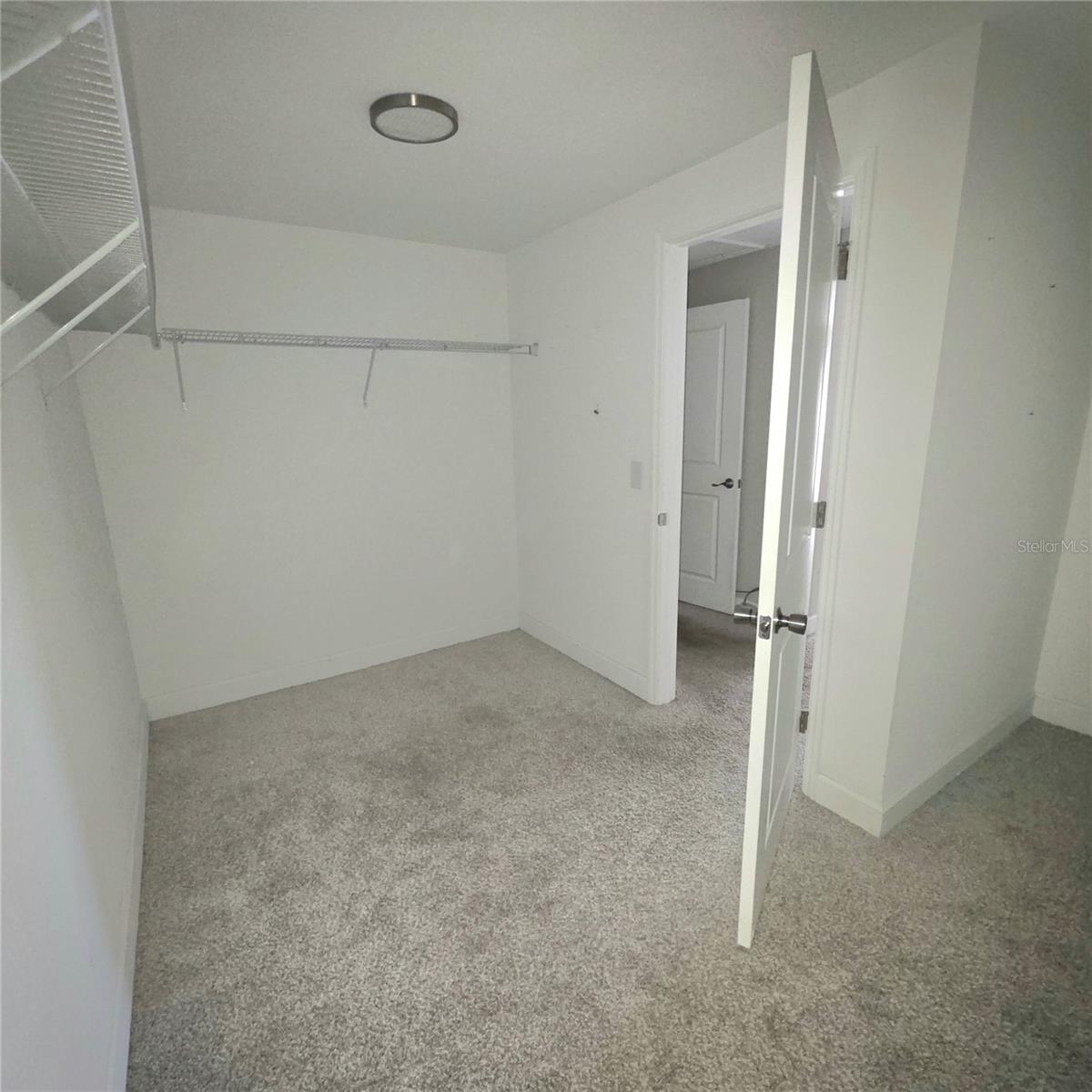 Image 12 of 23 For 416 Broadway Street