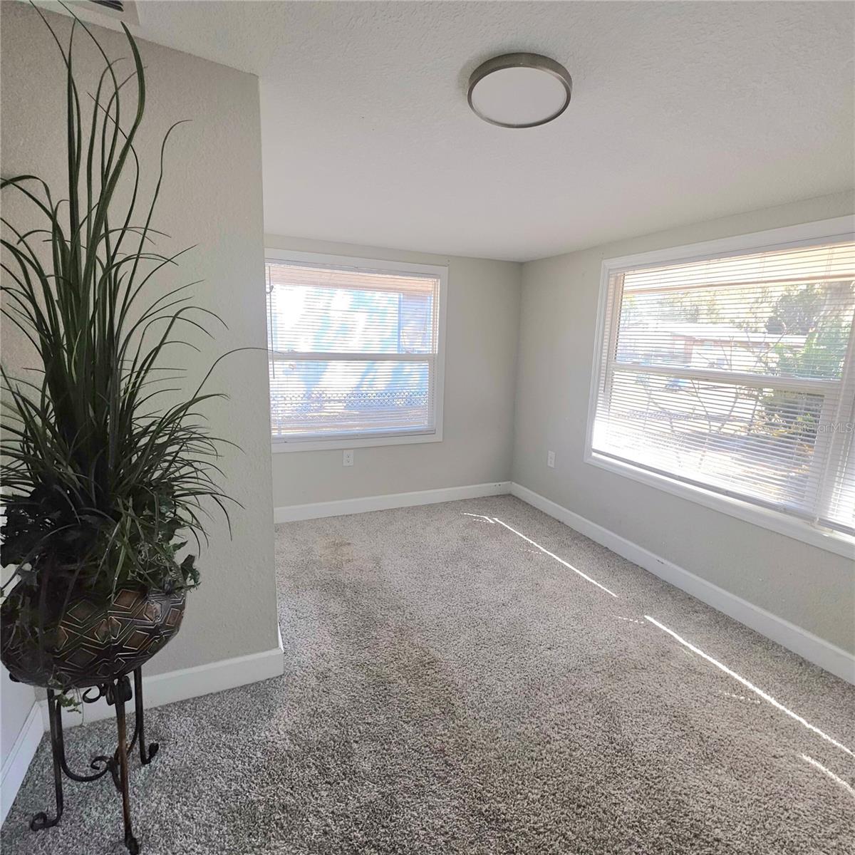 Image 18 of 23 For 416 Broadway Street