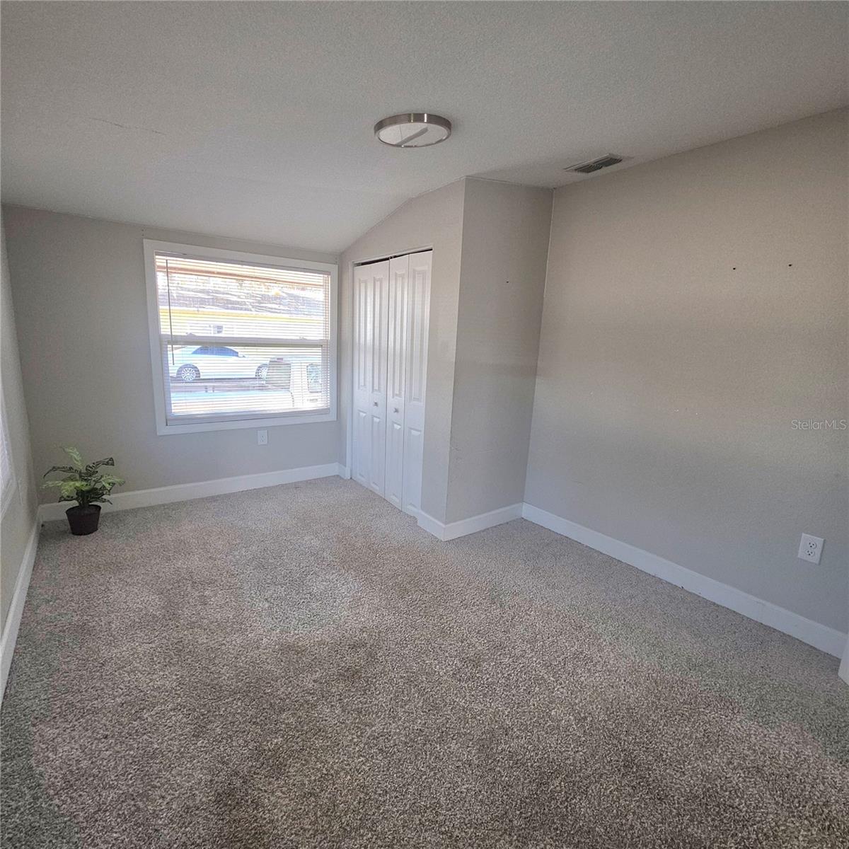 Image 20 of 23 For 416 Broadway Street