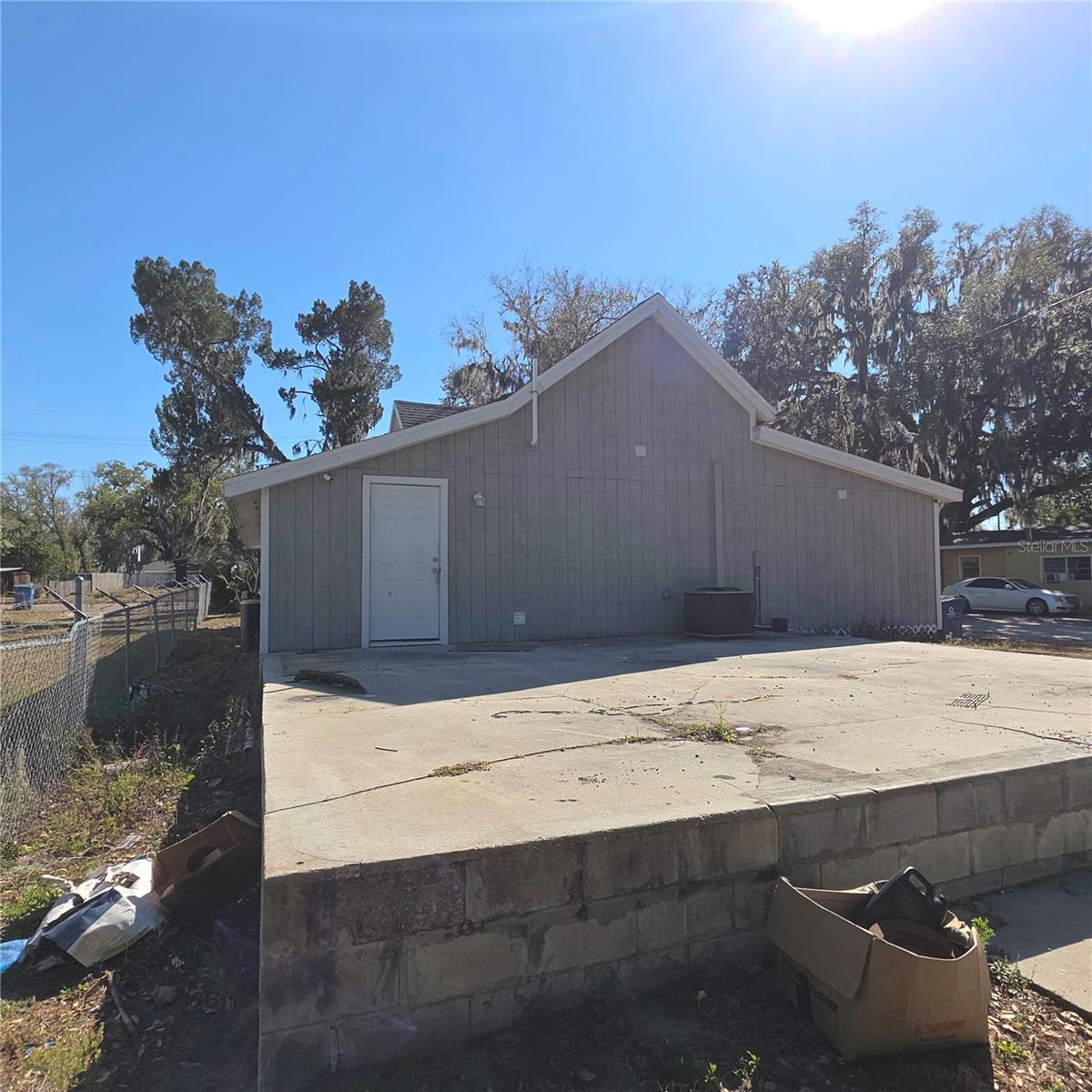 Image 22 of 23 For 416 Broadway Street