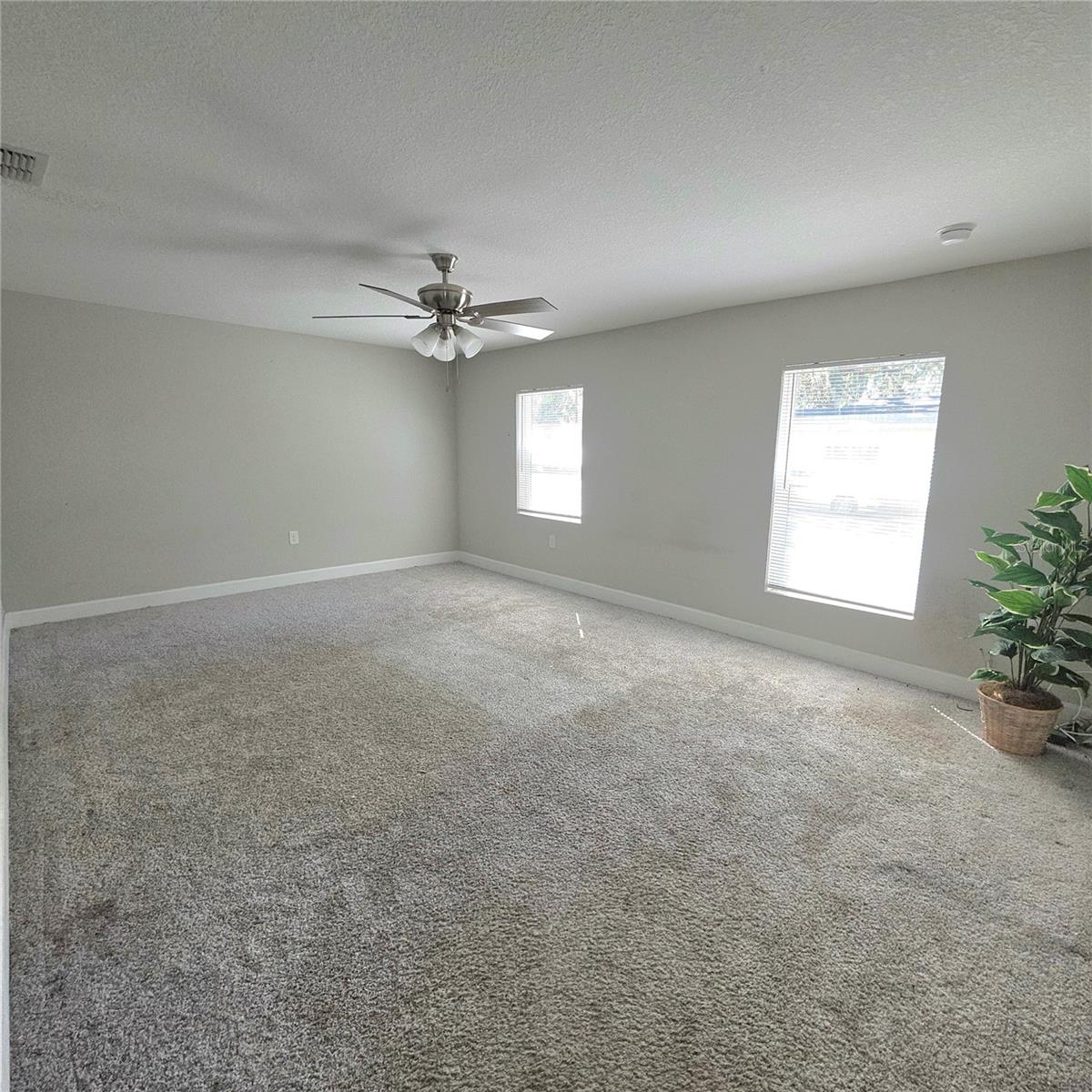 Image 8 of 23 For 416 Broadway Street