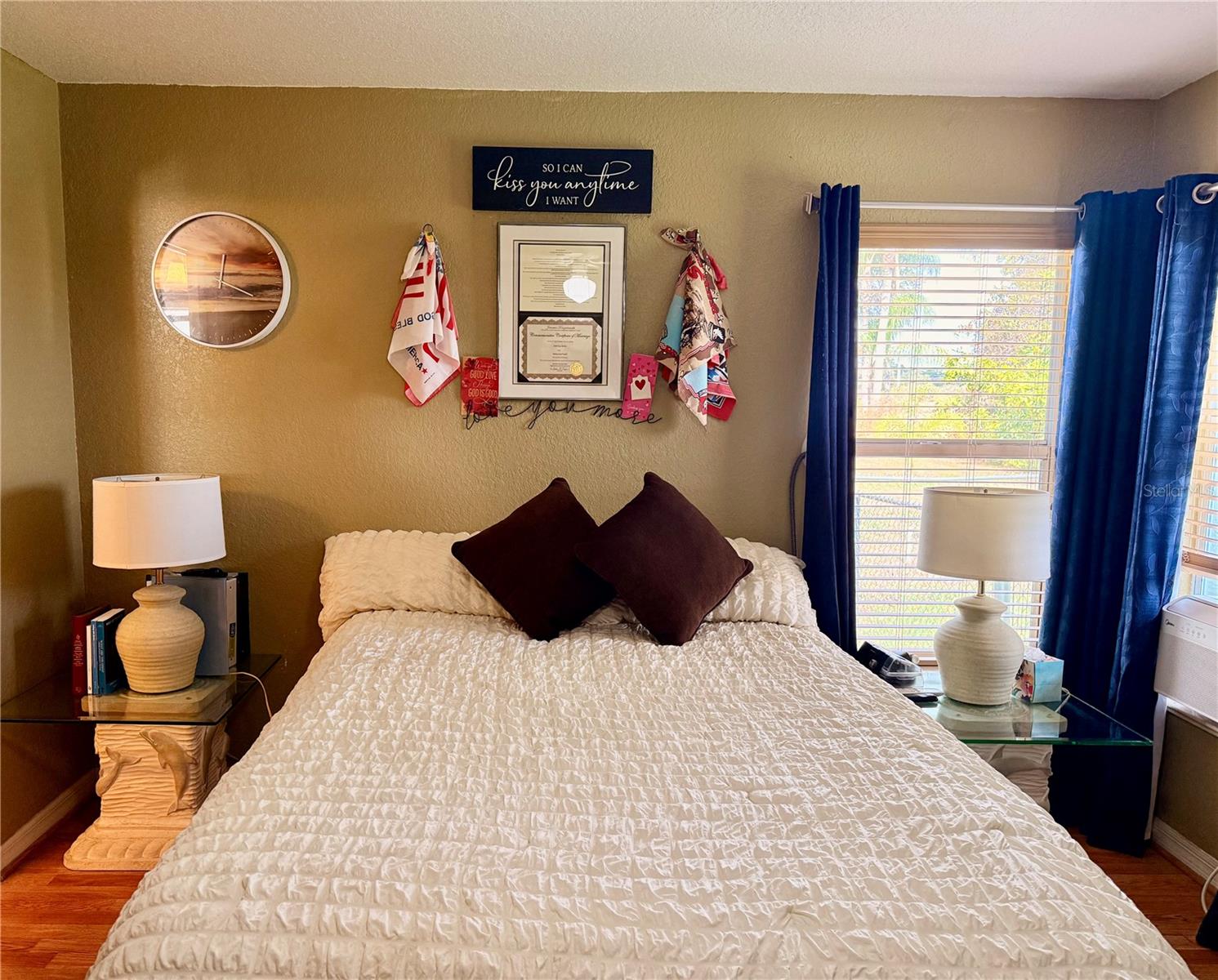 Image 15 of 39 For 478 Humphrey Avenue