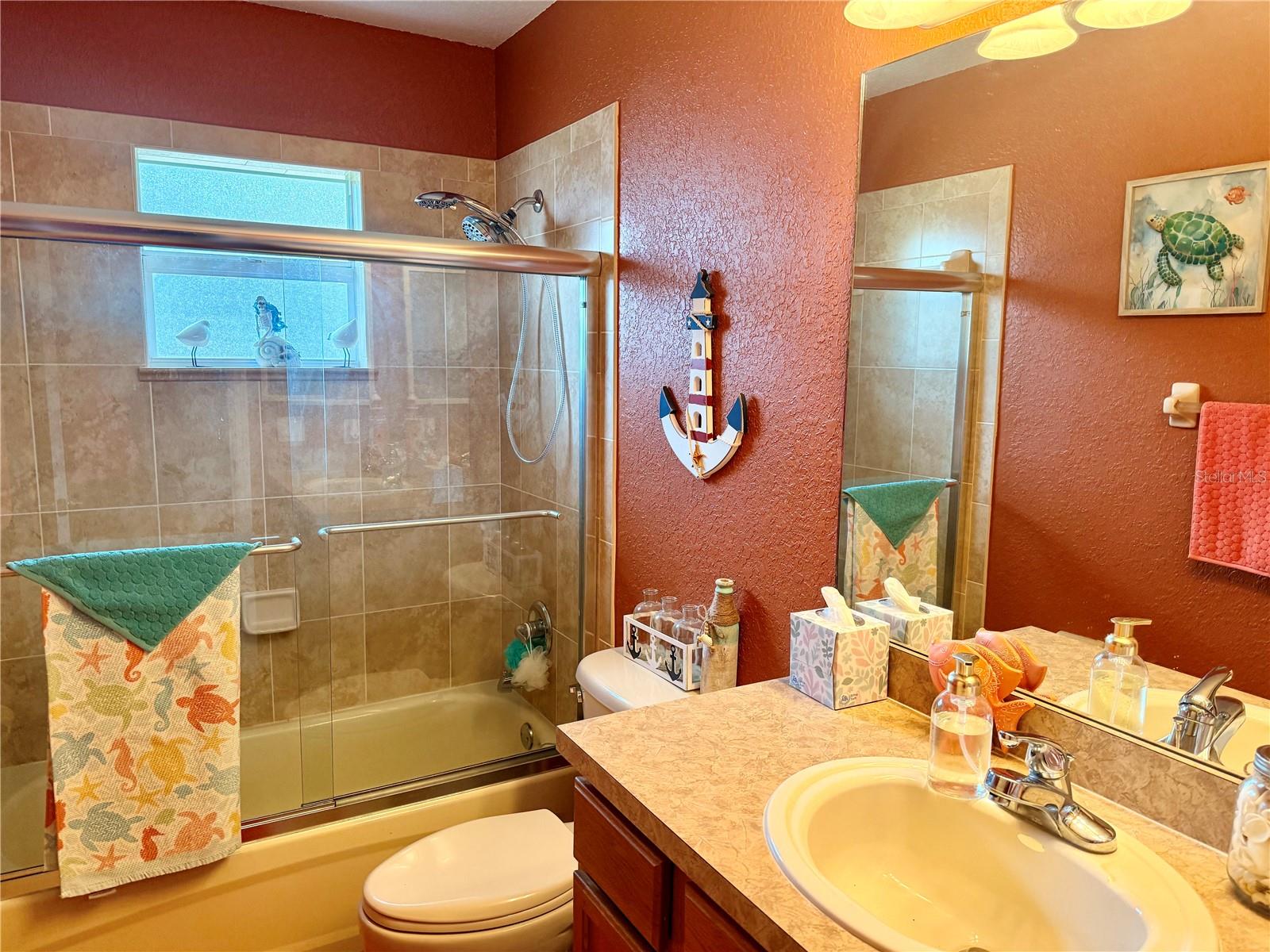 Image 22 of 39 For 478 Humphrey Avenue