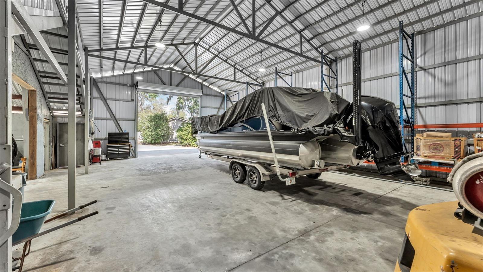 Listing photo id 44 for 6400 Forestwood Drive E