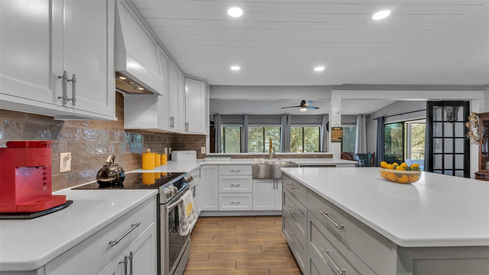 Image 19 of 75 For 64 Pine Forest Drive