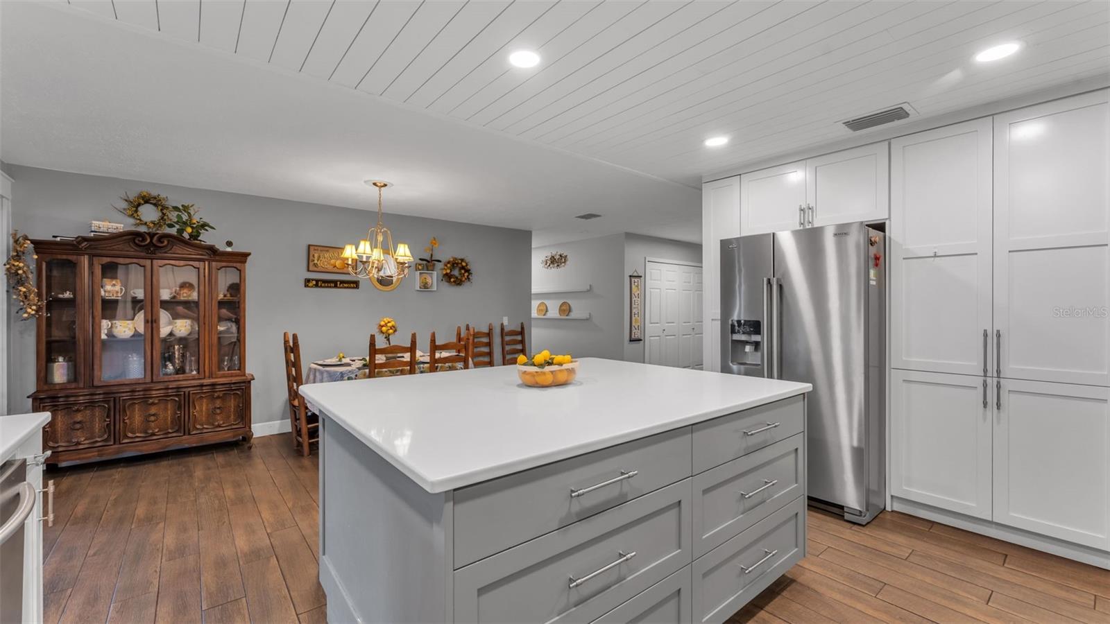 Image 21 of 75 For 64 Pine Forest Drive