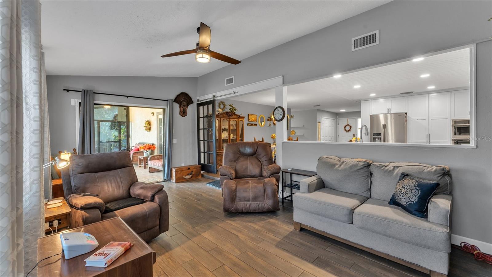 Image 26 of 75 For 64 Pine Forest Drive