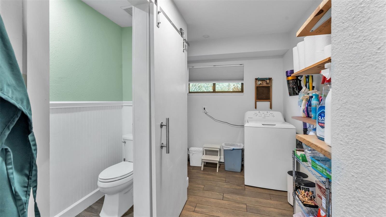 Image 27 of 75 For 64 Pine Forest Drive