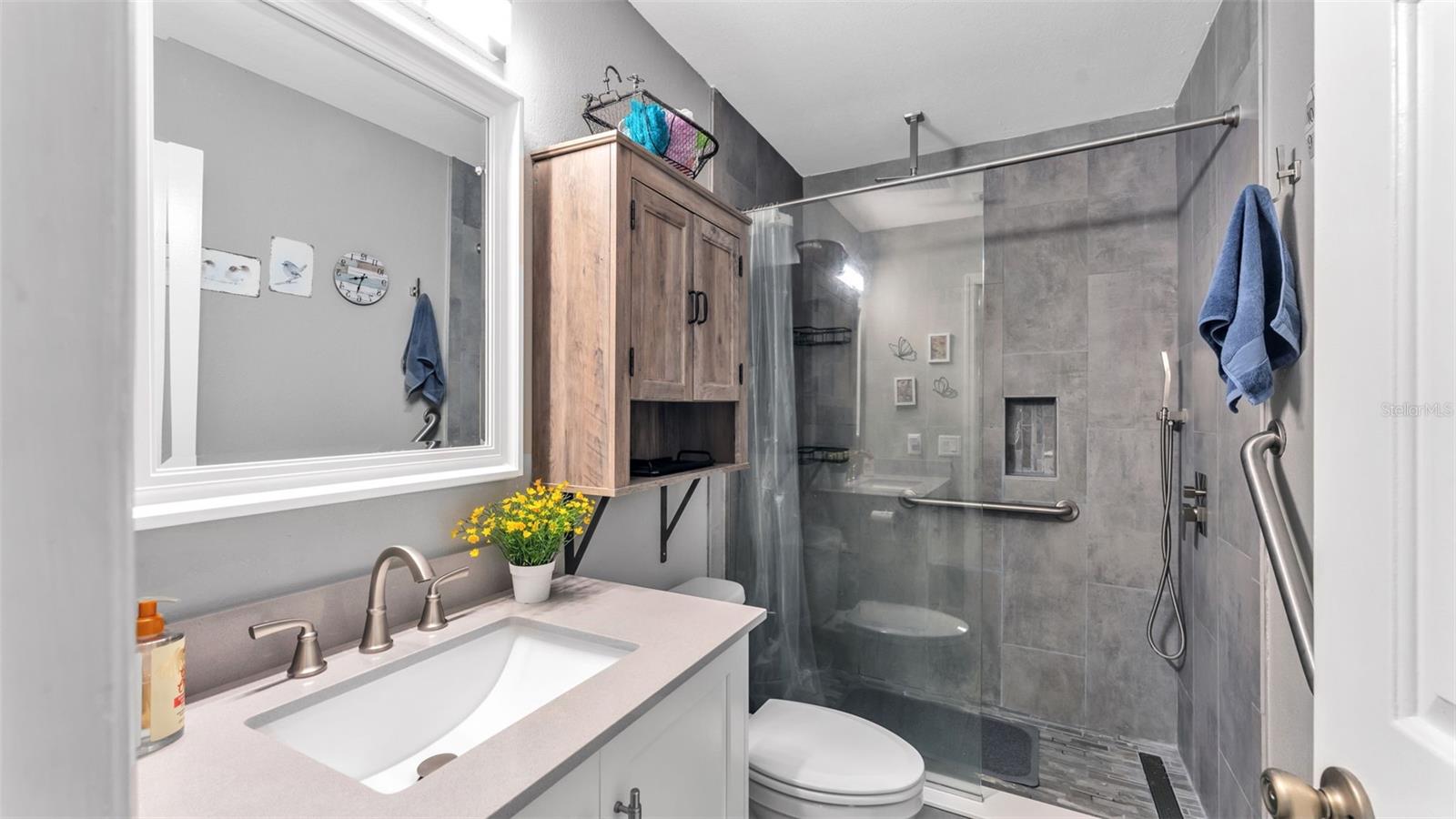 Image 41 of 75 For 64 Pine Forest Drive