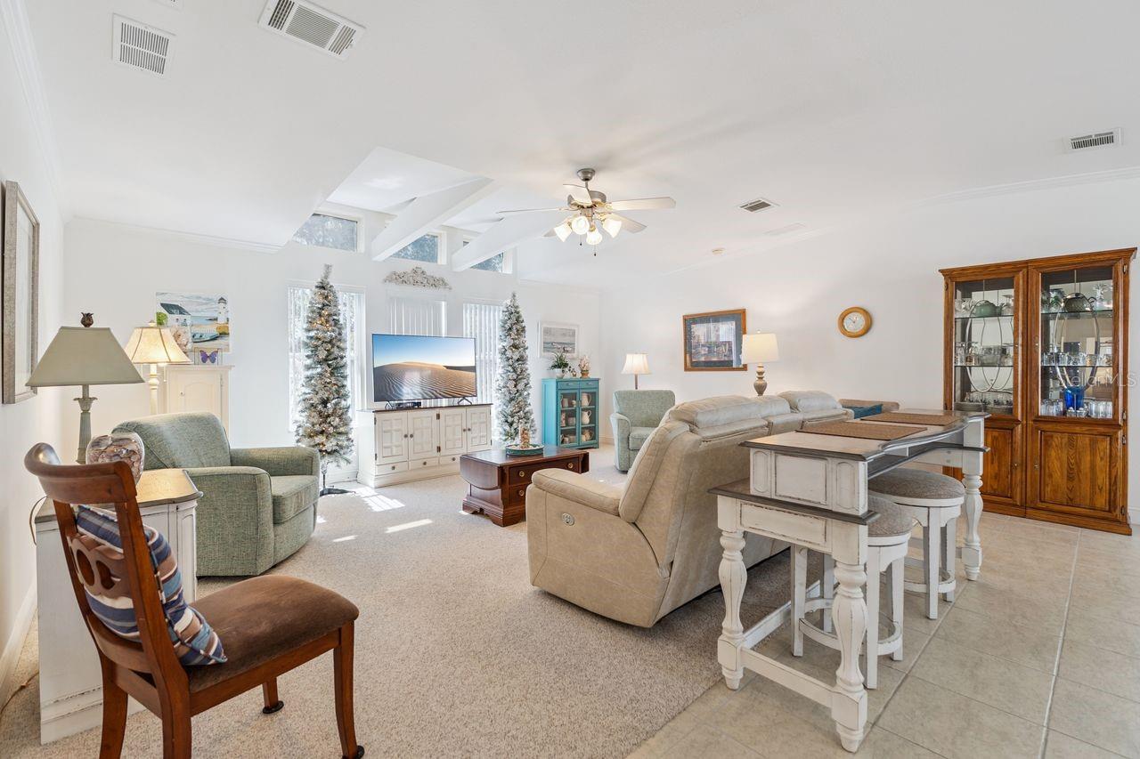 Image 12 of 38 For 6636 Westchester Drive Ne