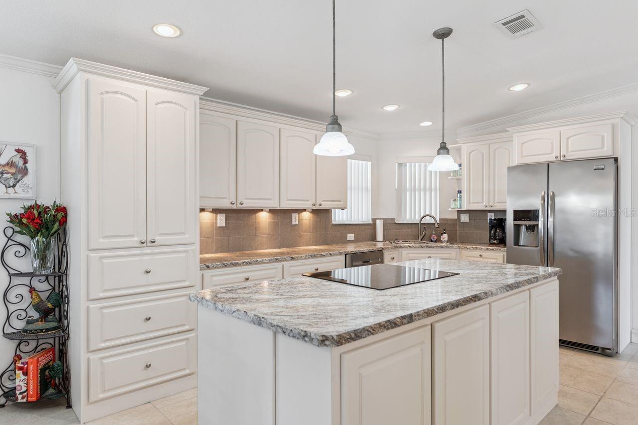 Image 17 of 38 For 6636 Westchester Drive Ne