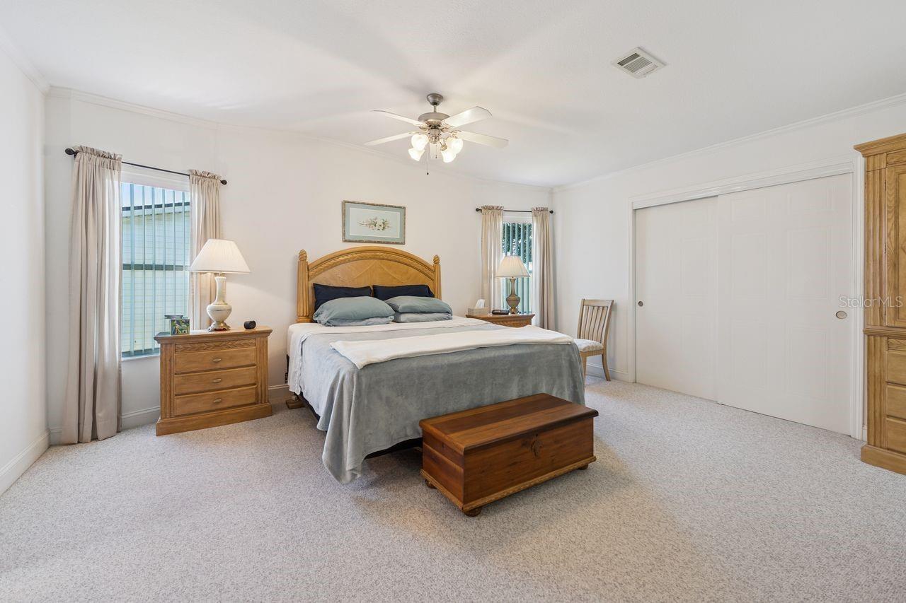 Image 21 of 38 For 6636 Westchester Drive Ne