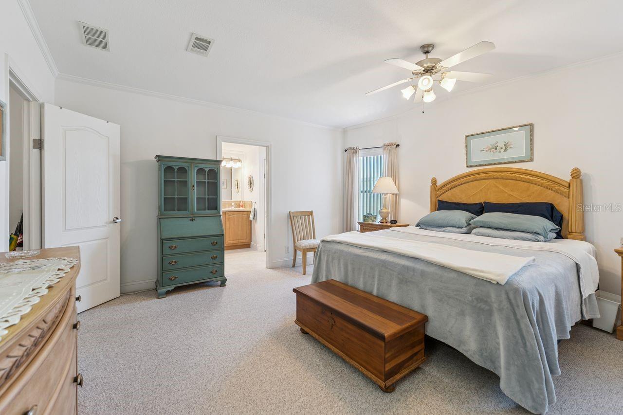 Image 22 of 38 For 6636 Westchester Drive Ne