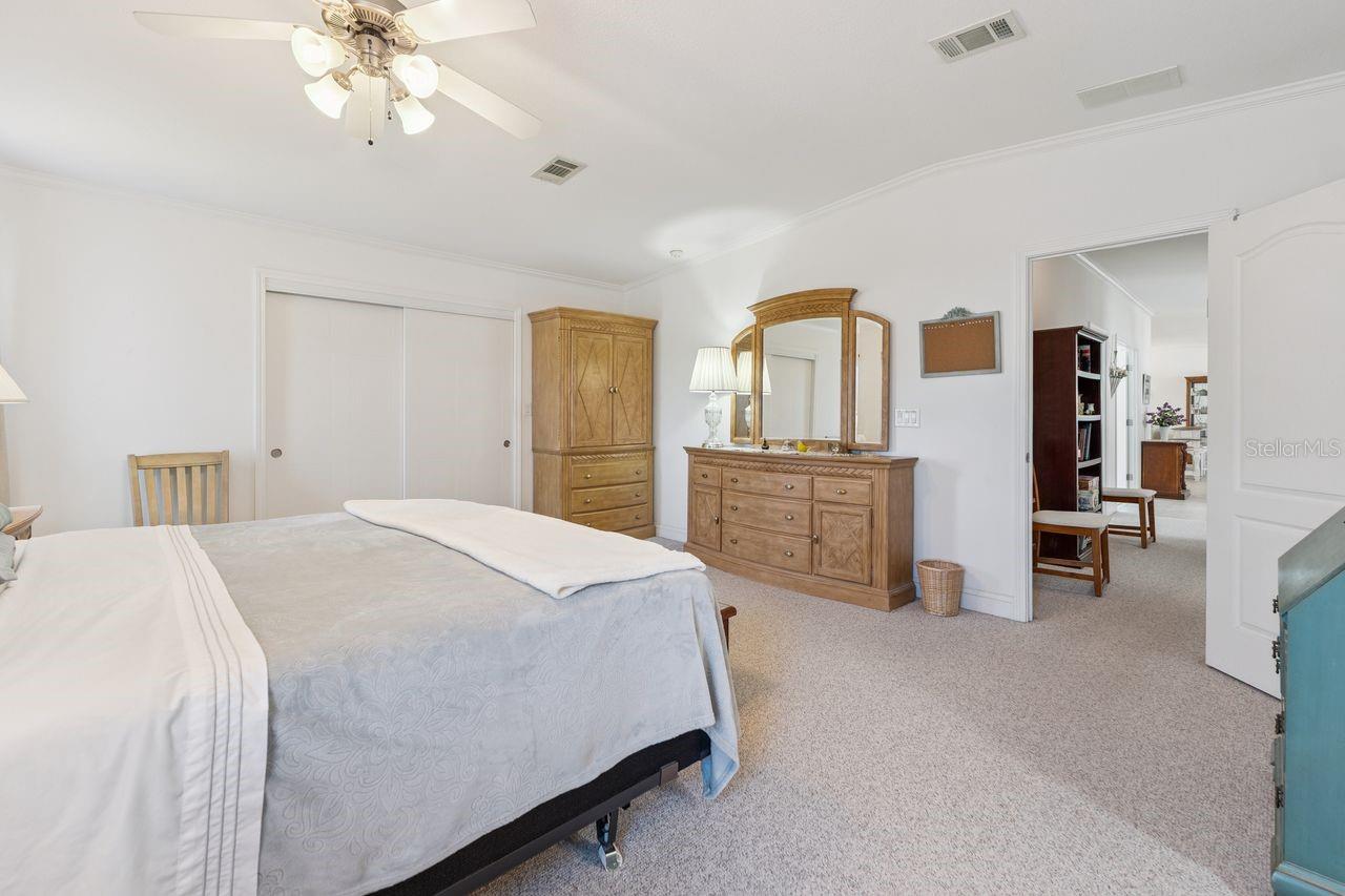 Image 23 of 38 For 6636 Westchester Drive Ne