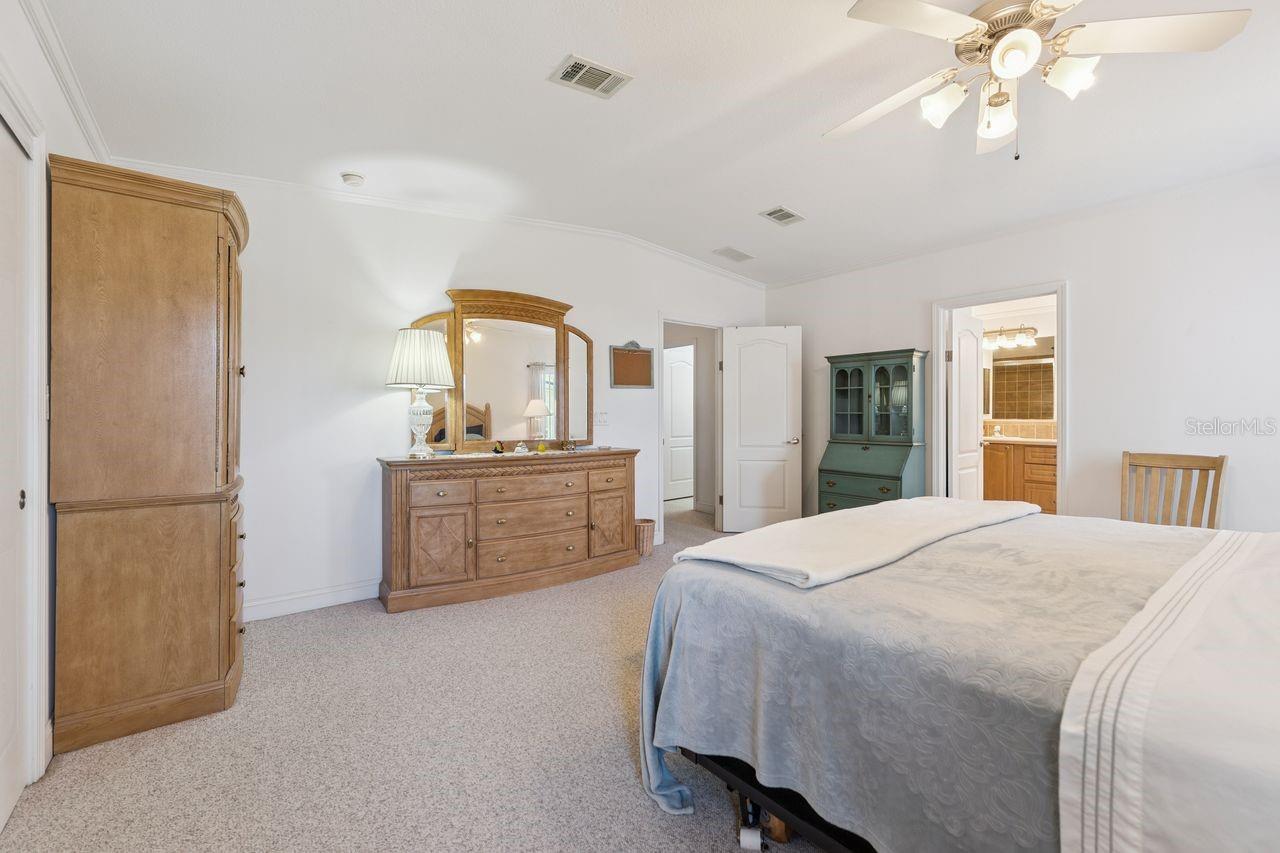 Image 24 of 38 For 6636 Westchester Drive Ne