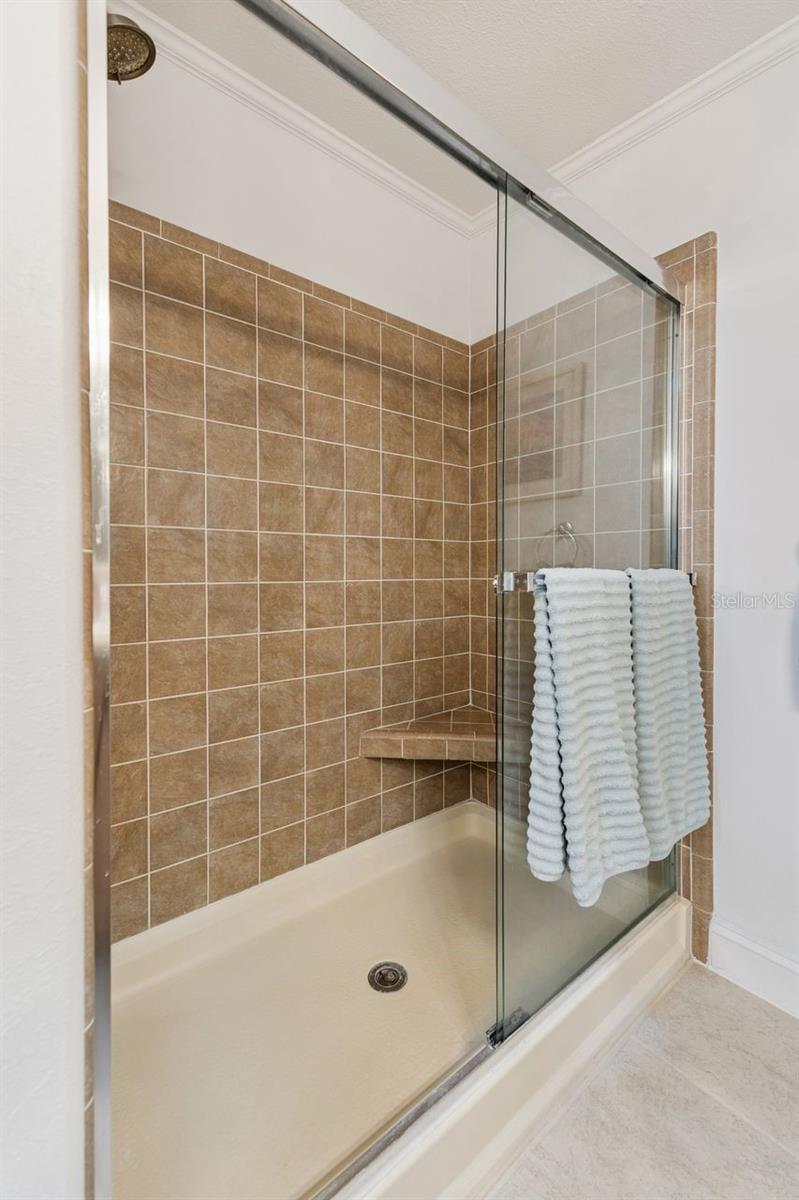 Image 28 of 38 For 6636 Westchester Drive Ne