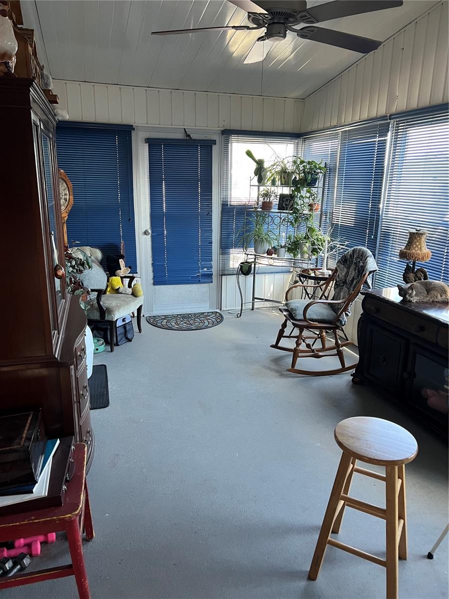 Image 10 of 14 For 2055 Floral Avenue 116