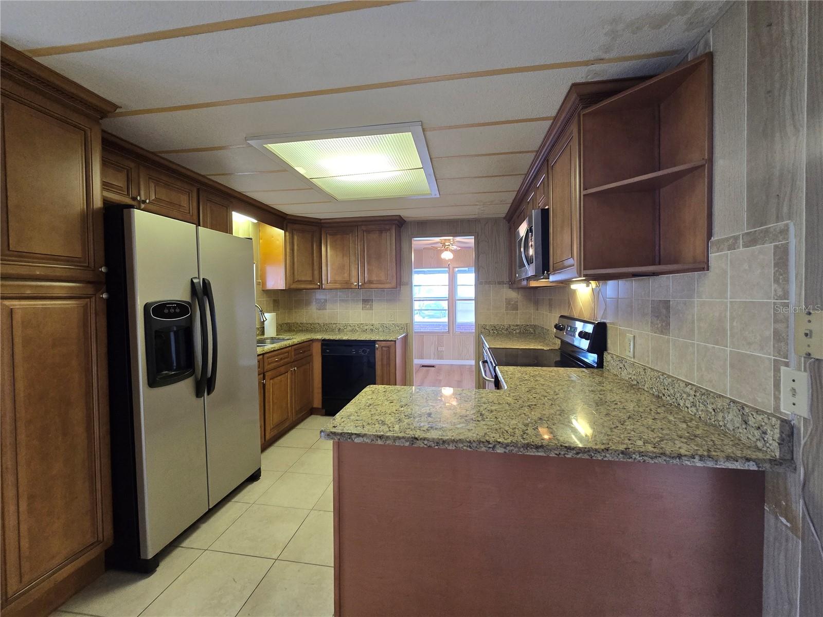 Image 10 of 18 For 1805 Blue Lake Drive