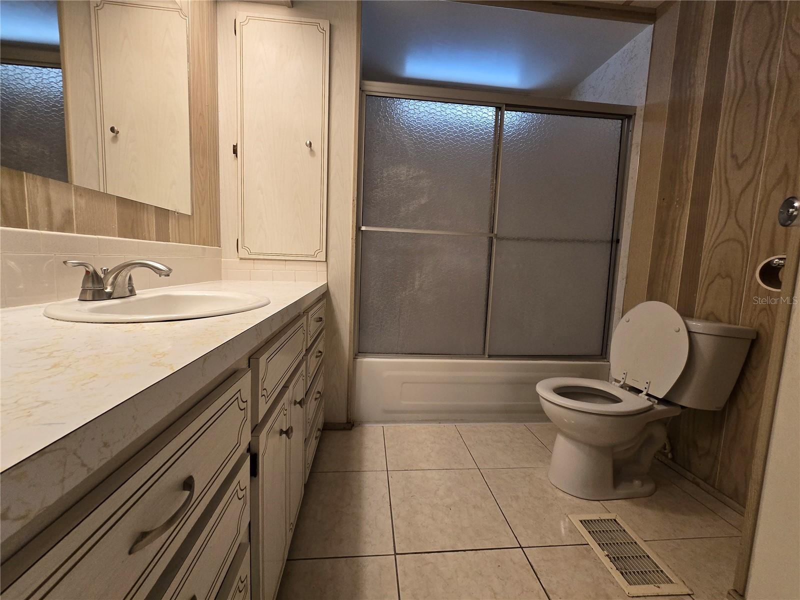 Image 16 of 18 For 1805 Blue Lake Drive