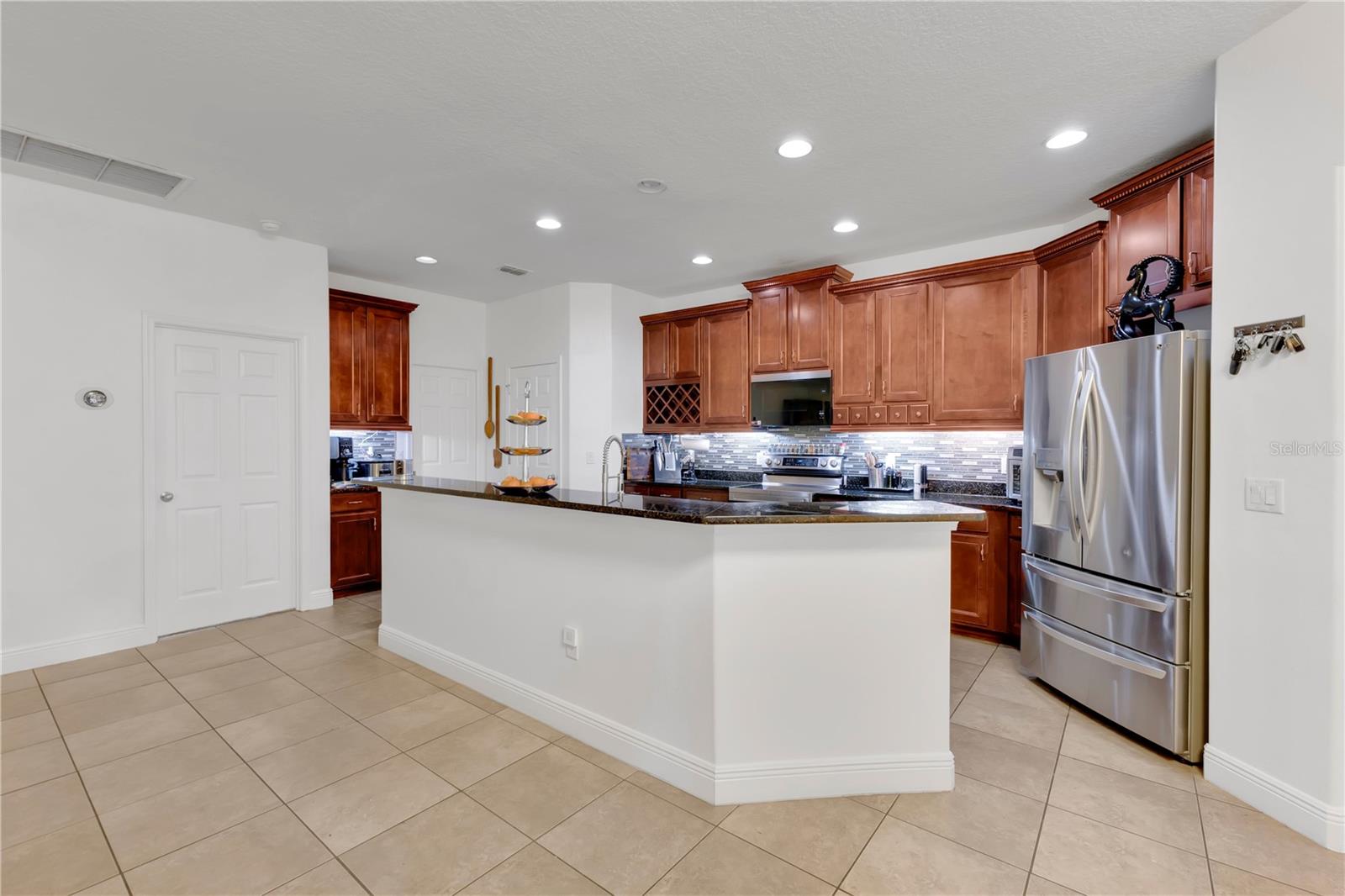 Image 7 of 63 For 3950 Sunset Lake Drive