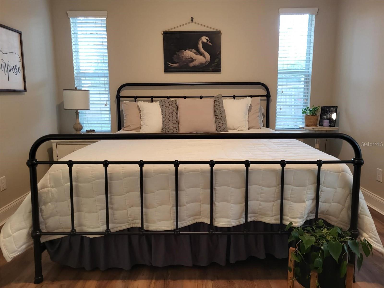 Image 21 of 27 For 400 Prado Place