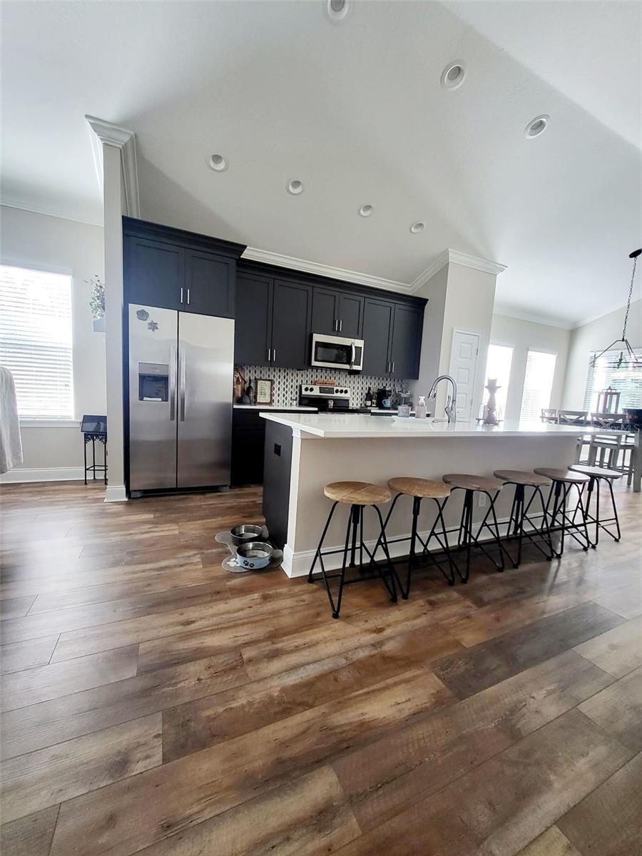 Image 9 of 27 For 400 Prado Place